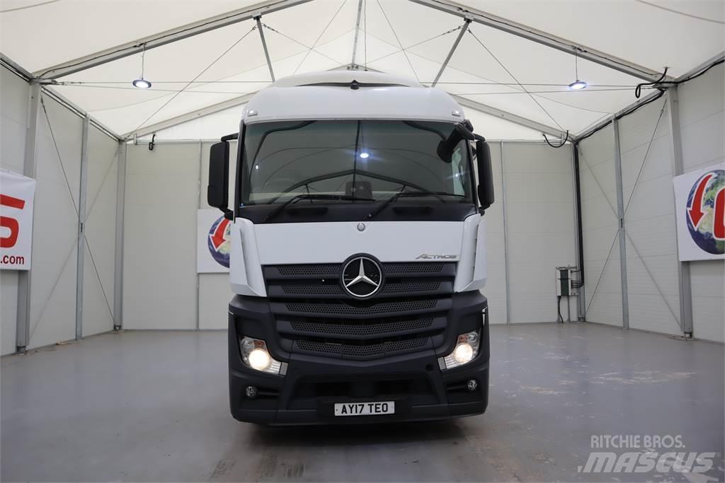 Mercedes-Benz ACTROS 2545 Sadulveokid