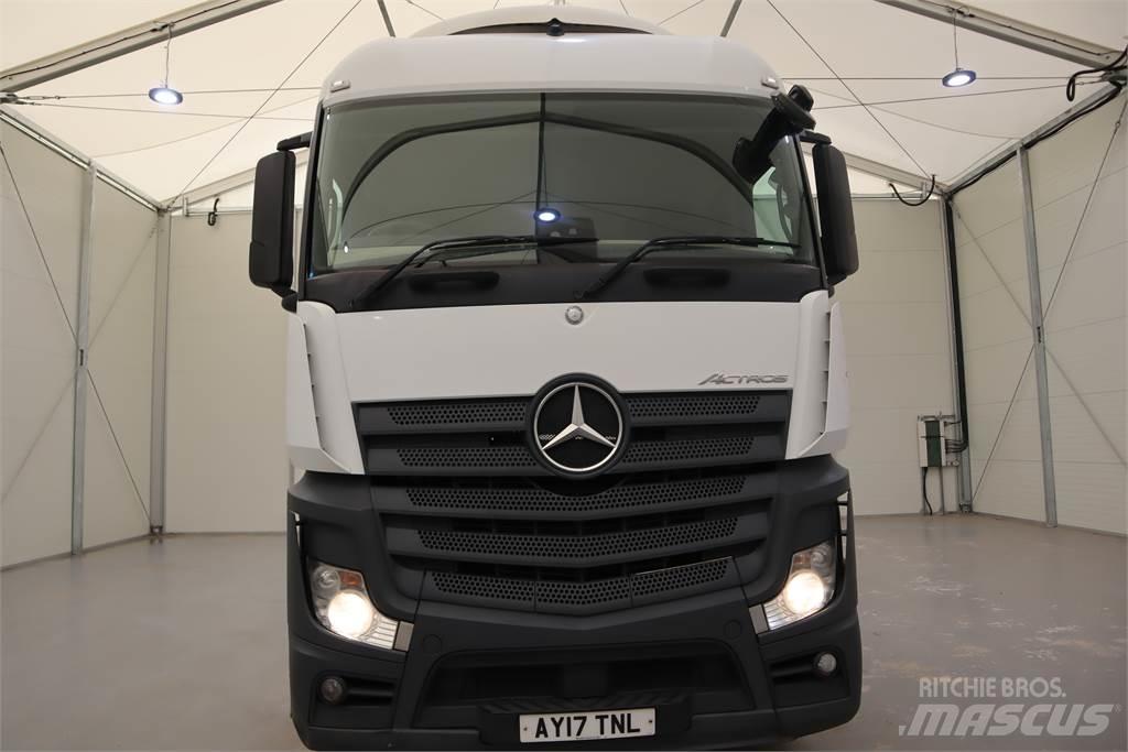 Mercedes-Benz ACTROS 2545 Sadulveokid