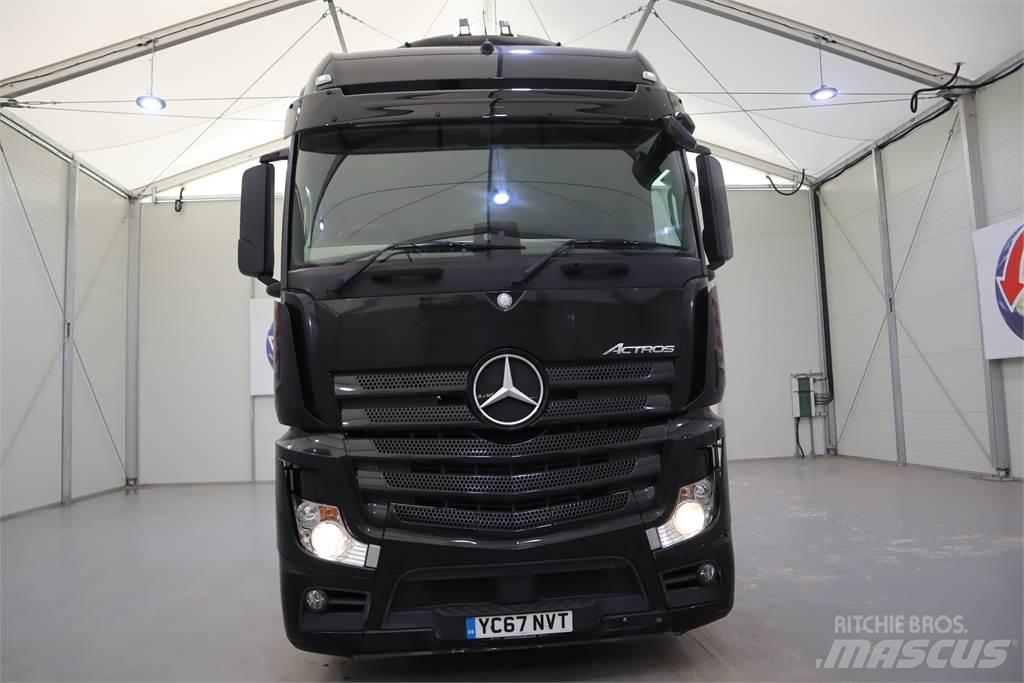 Mercedes-Benz ACTROS 2545 Sadulveokid