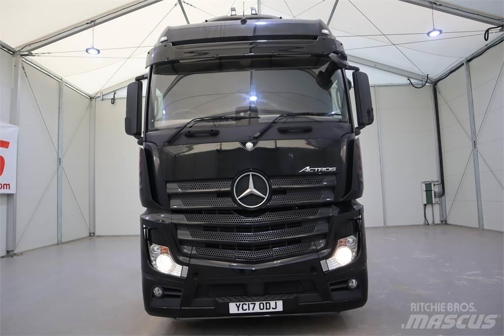 Mercedes-Benz ACTROS 2545 Sadulveokid