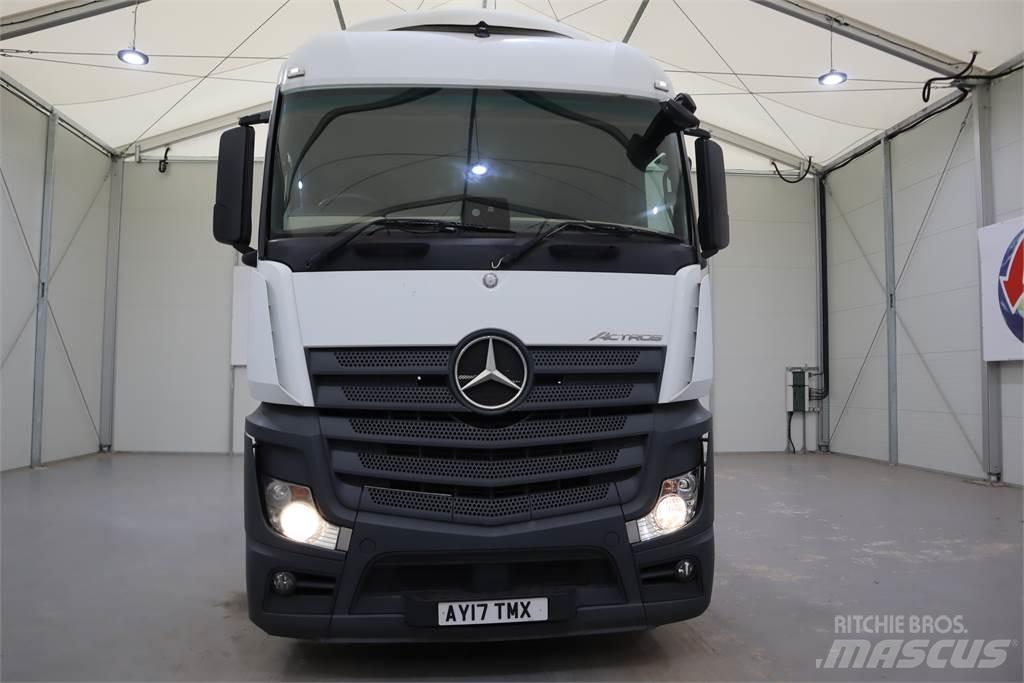 Mercedes-Benz ACTROS 2545 Sadulveokid