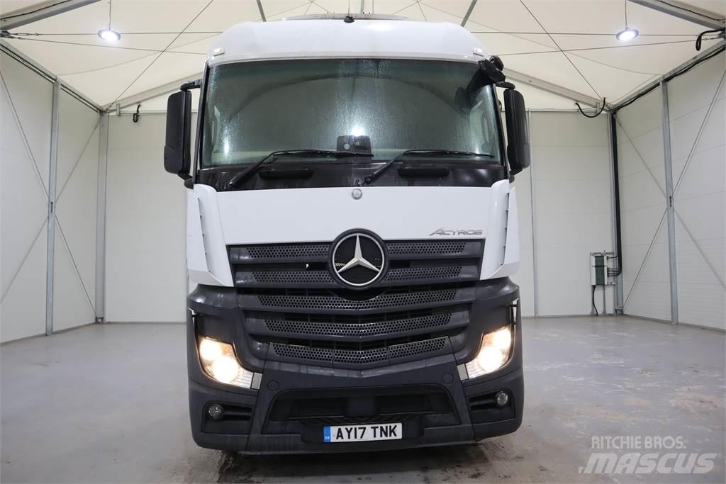 Mercedes-Benz ACTROS 2545 Sadulveokid