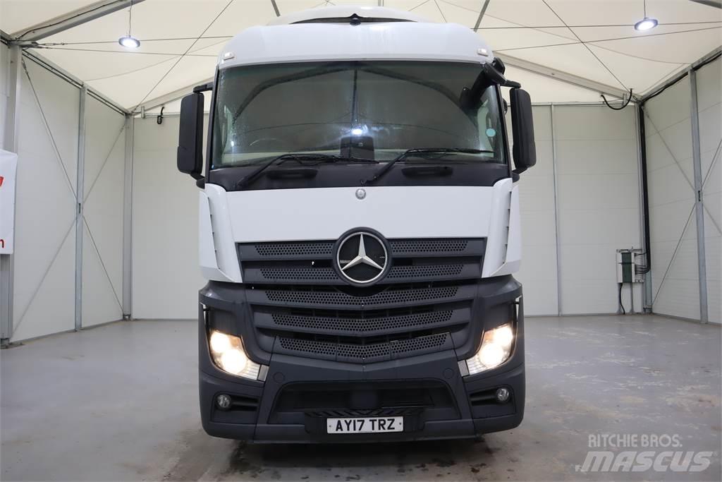 Mercedes-Benz ACTROS 2545 Sadulveokid
