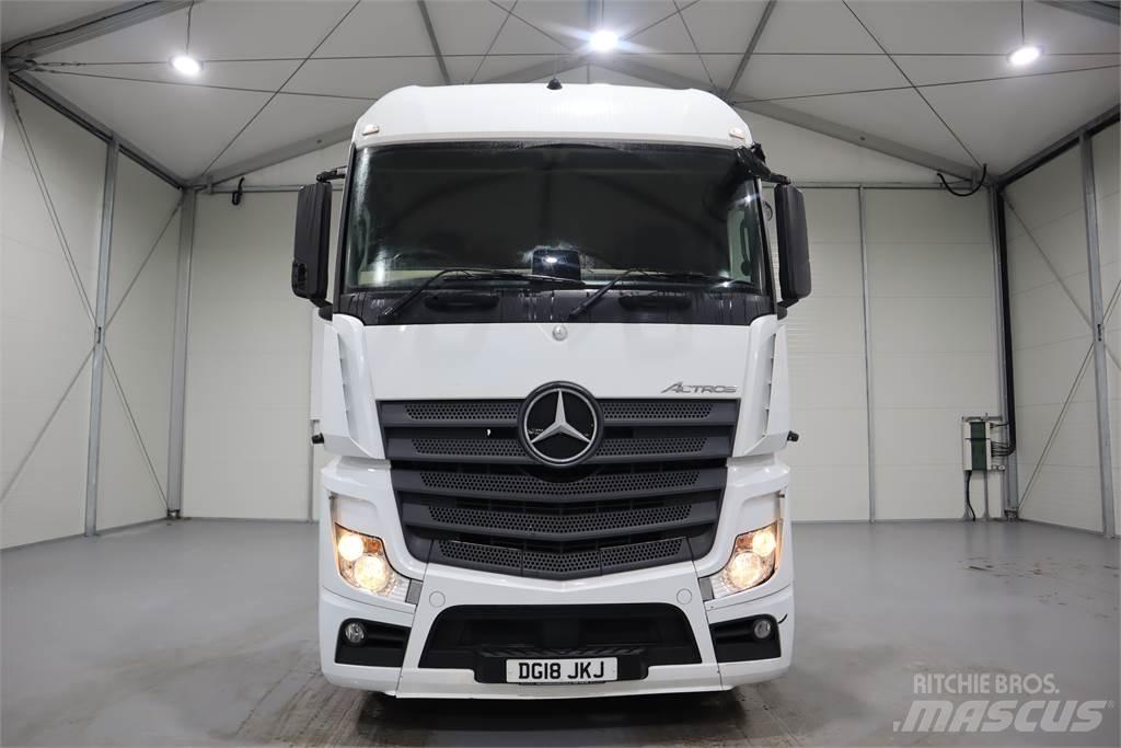 Mercedes-Benz ACTROS 2545 Sadulveokid