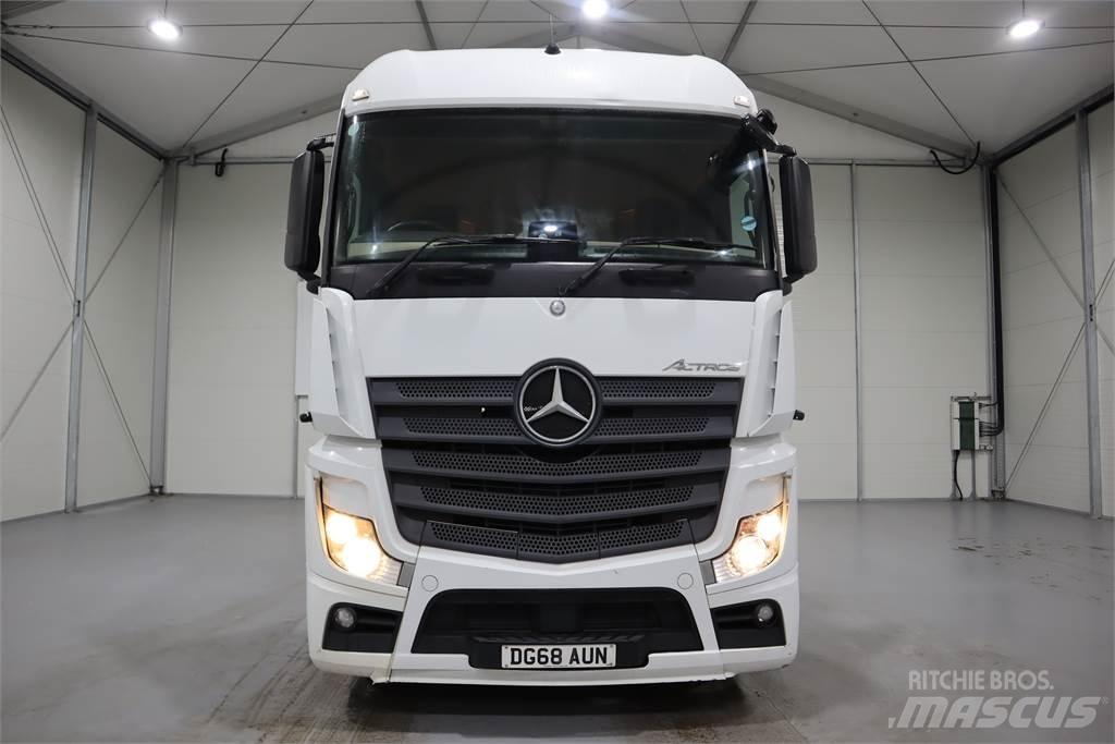 Mercedes-Benz ACTROS 2545 Sadulveokid