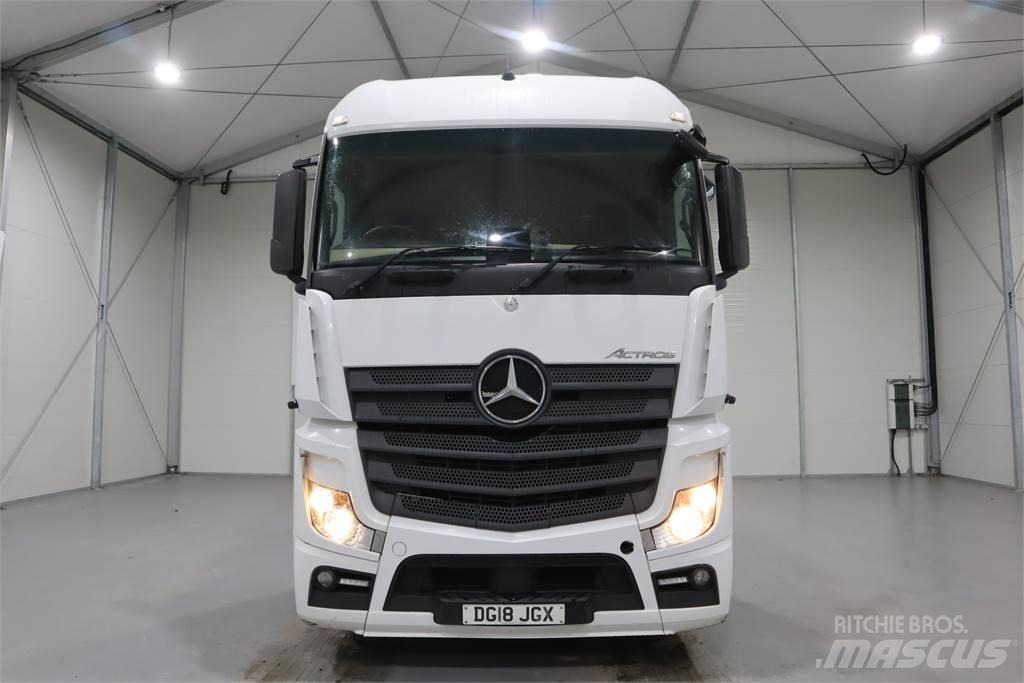 Mercedes-Benz ACTROS 2545 Sadulveokid