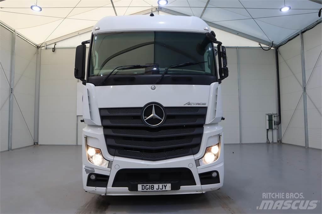 Mercedes-Benz Actros 2545 Sadulveokid