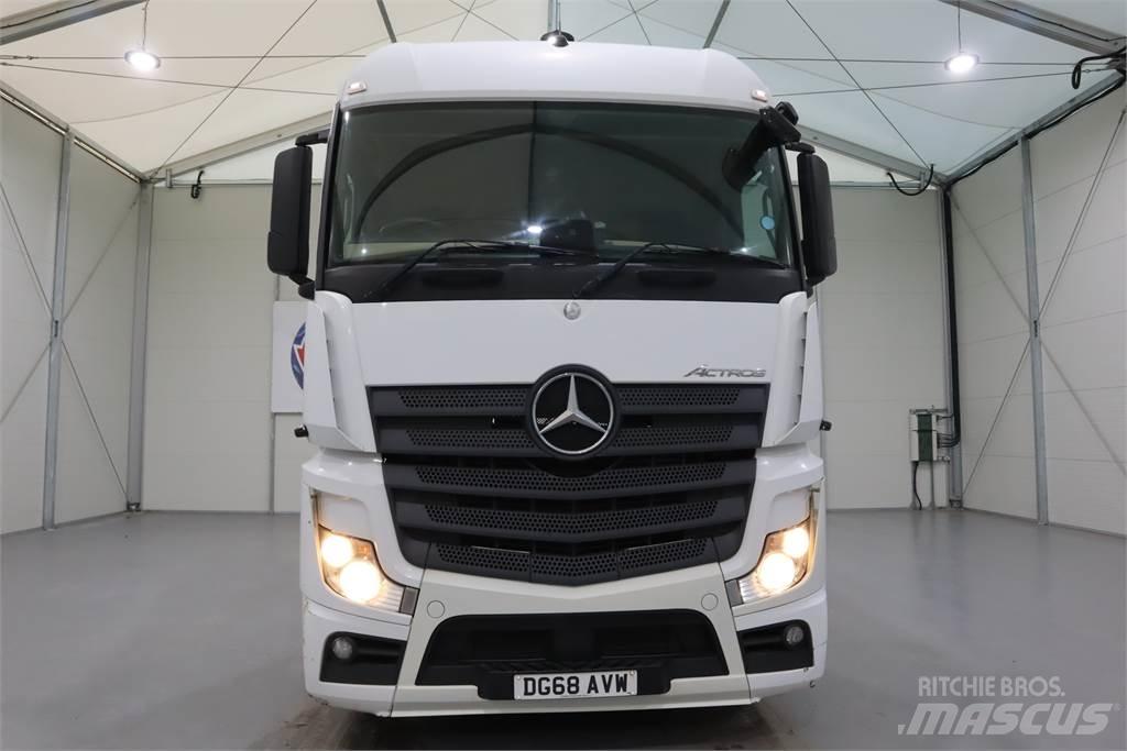 Mercedes-Benz Actros 2545 Sadulveokid