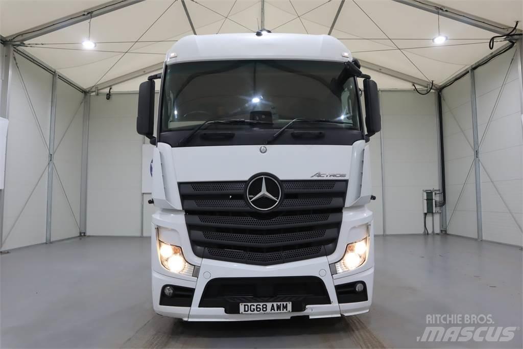 Mercedes-Benz ACTROS 2545 Sadulveokid