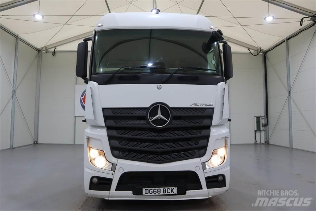 Mercedes-Benz ACTROS 2545 Sadulveokid