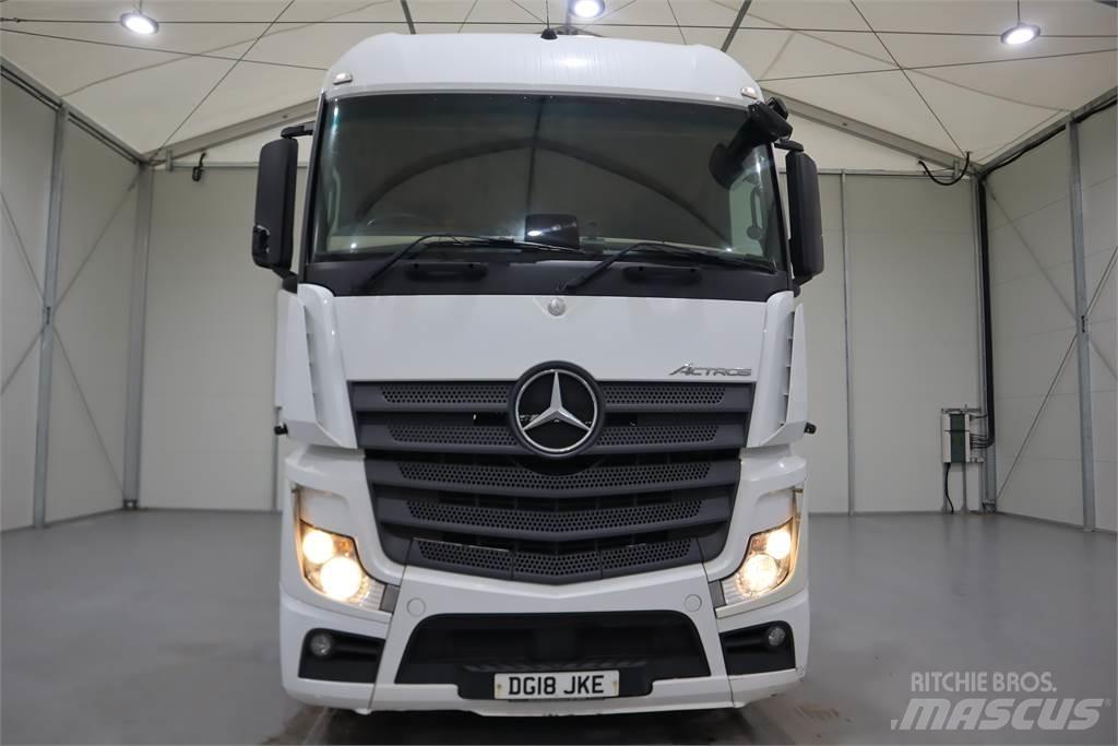 Mercedes-Benz ACTROS 2545 Sadulveokid