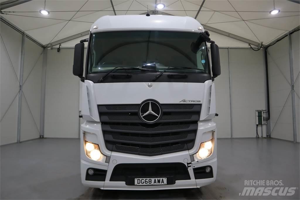 Mercedes-Benz ACTROS 2545 Sadulveokid