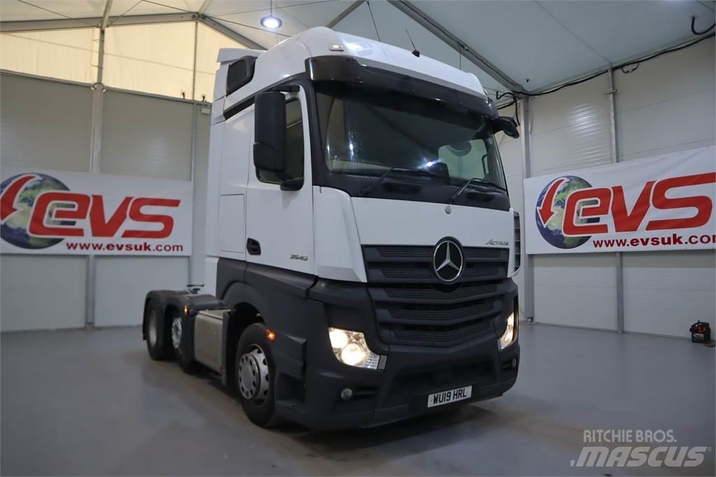 Mercedes-Benz ACTROS 2545 Sadulveokid
