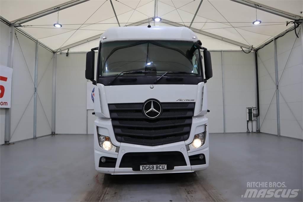 Mercedes-Benz ACTROS 2545 Sadulveokid