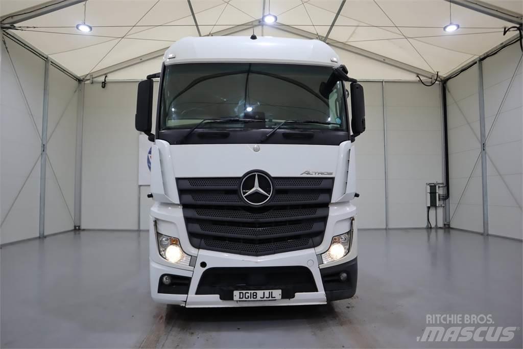 Mercedes-Benz ACTROS 2545 Sadulveokid