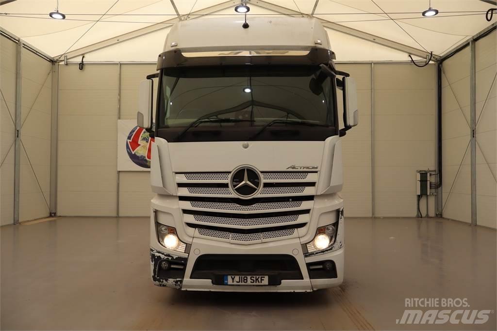 Mercedes-Benz Actros 2546 Sadulveokid