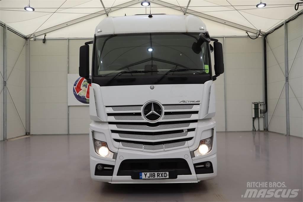 Mercedes-Benz ACTROS 2546 Sadulveokid