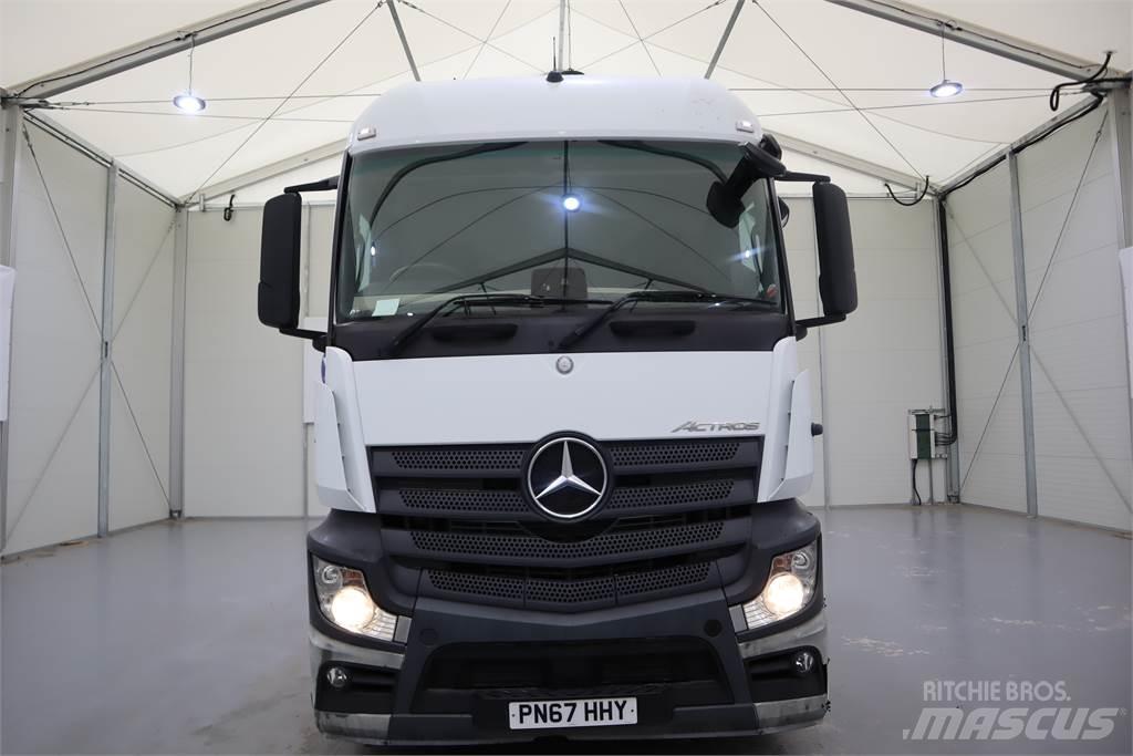 Mercedes-Benz ACTROS 2546 Sadulveokid
