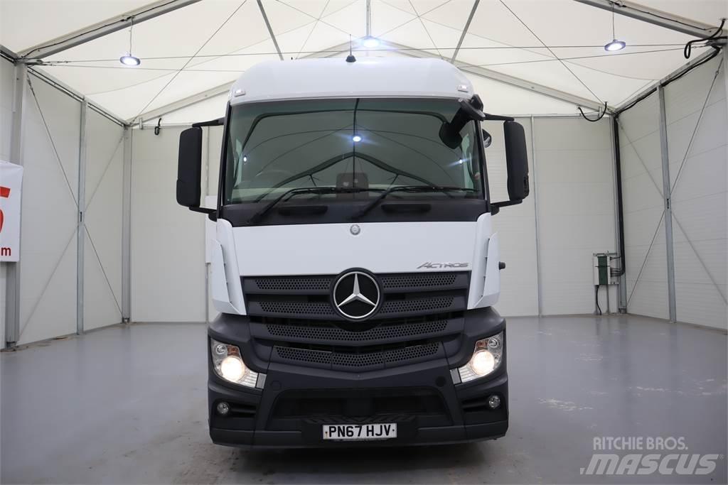 Mercedes-Benz ACTROS 2546 Sadulveokid