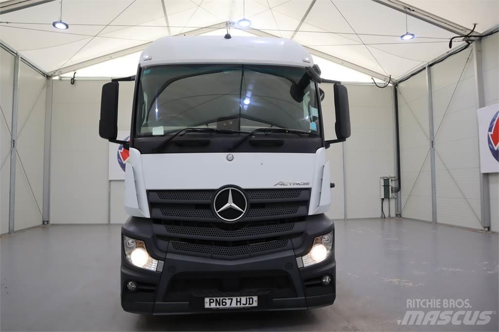 Mercedes-Benz ACTROS 2546 Sadulveokid