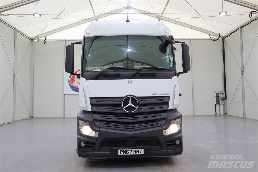 Mercedes-Benz ACTROS 2546 Sadulveokid