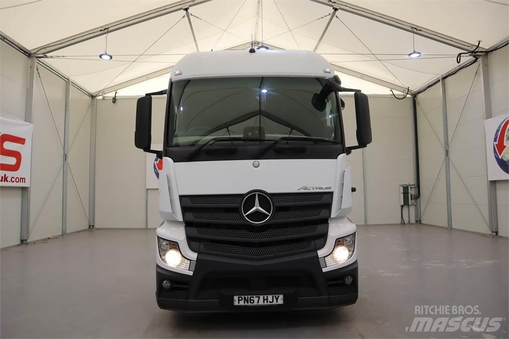 Mercedes-Benz ACTROS 2546 Sadulveokid