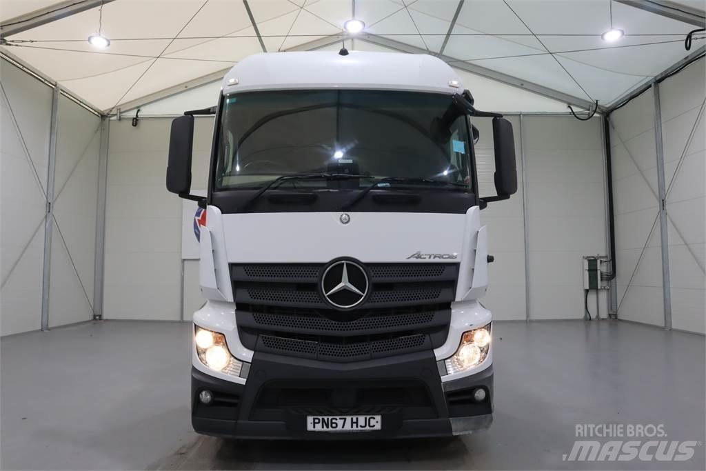 Mercedes-Benz ACTROS 2546 Sadulveokid