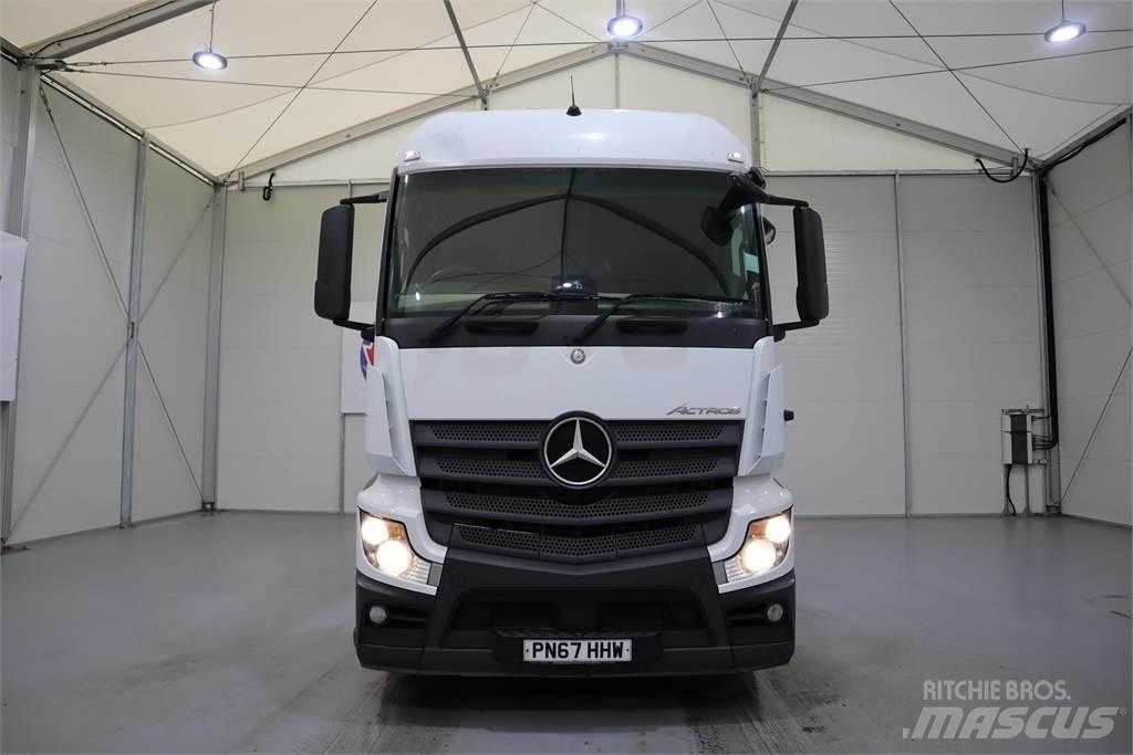 Mercedes-Benz ACTROS 2546 Sadulveokid