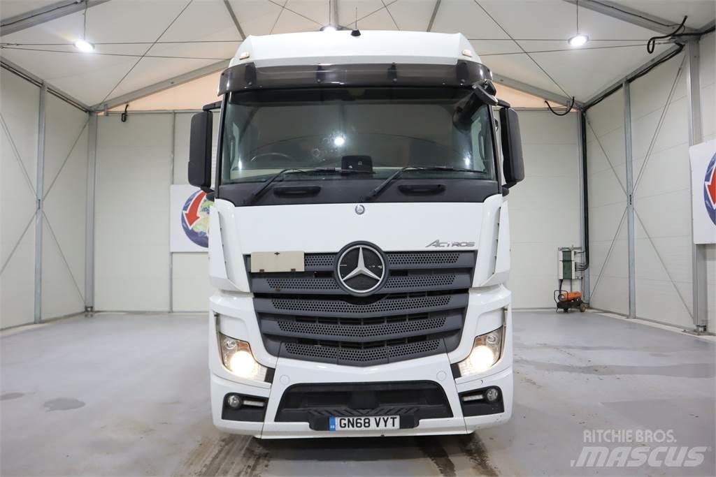 Mercedes-Benz Actros 2551 Sadulveokid