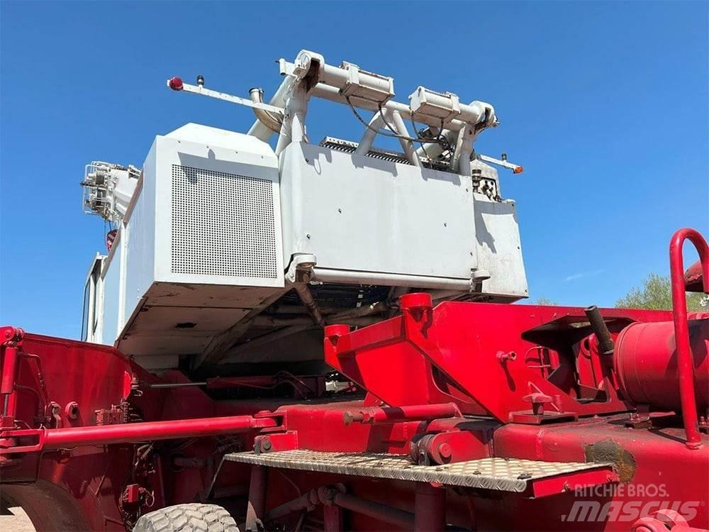 Demag AC 1200 Maastikutõstukid