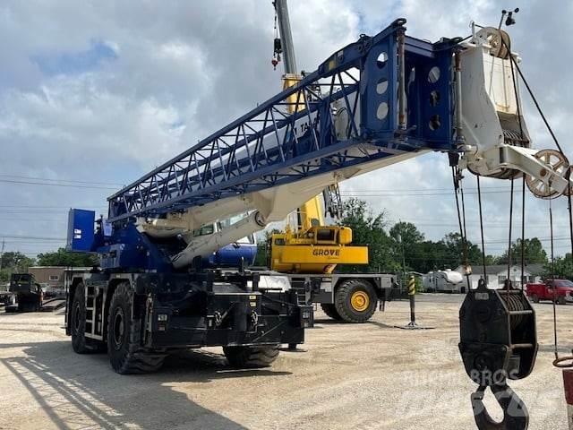 Tadano GR-1000XL-3 Raske maastiku tõstukid
