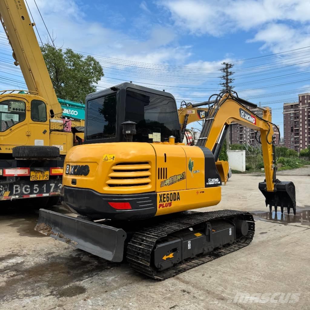 XCMG XE 60 DA Roomikekskavaatorid