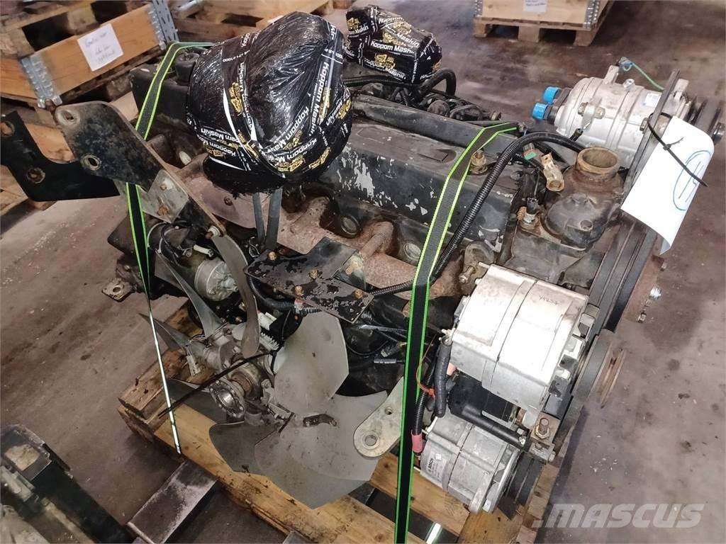 Komatsu 860.4 Mootorid