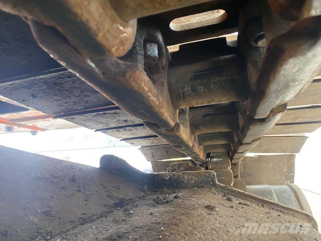 Fiat-Hitachi EX 355 Roomikekskavaatorid