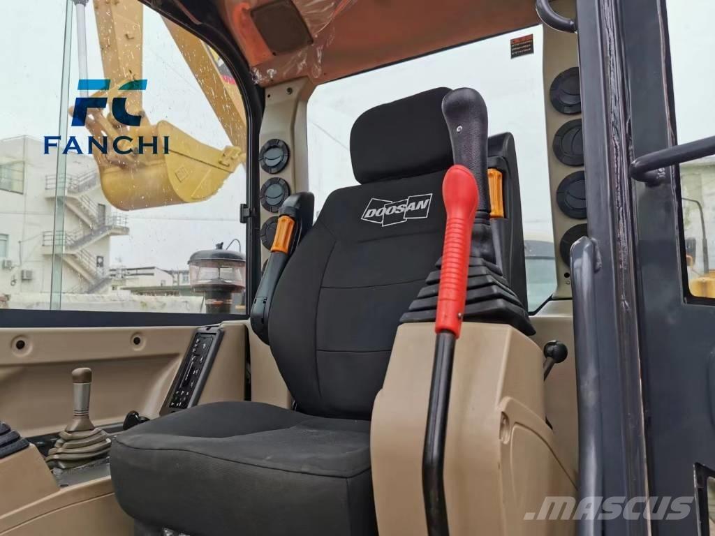 Doosan DH 60-7 Roomikekskavaatorid