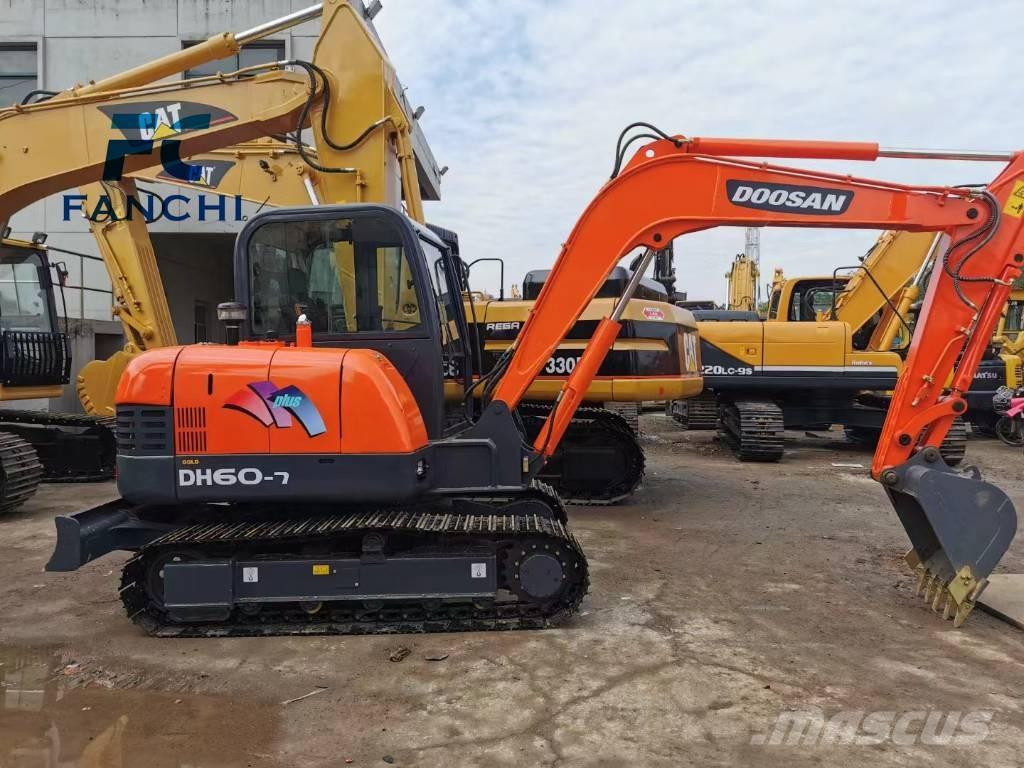 Doosan DH 60-7 Roomikekskavaatorid