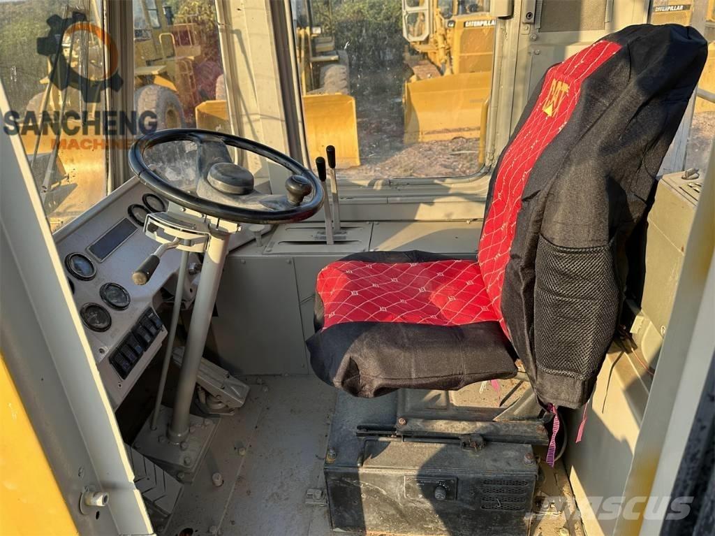 CAT 950E Rataslaadurid