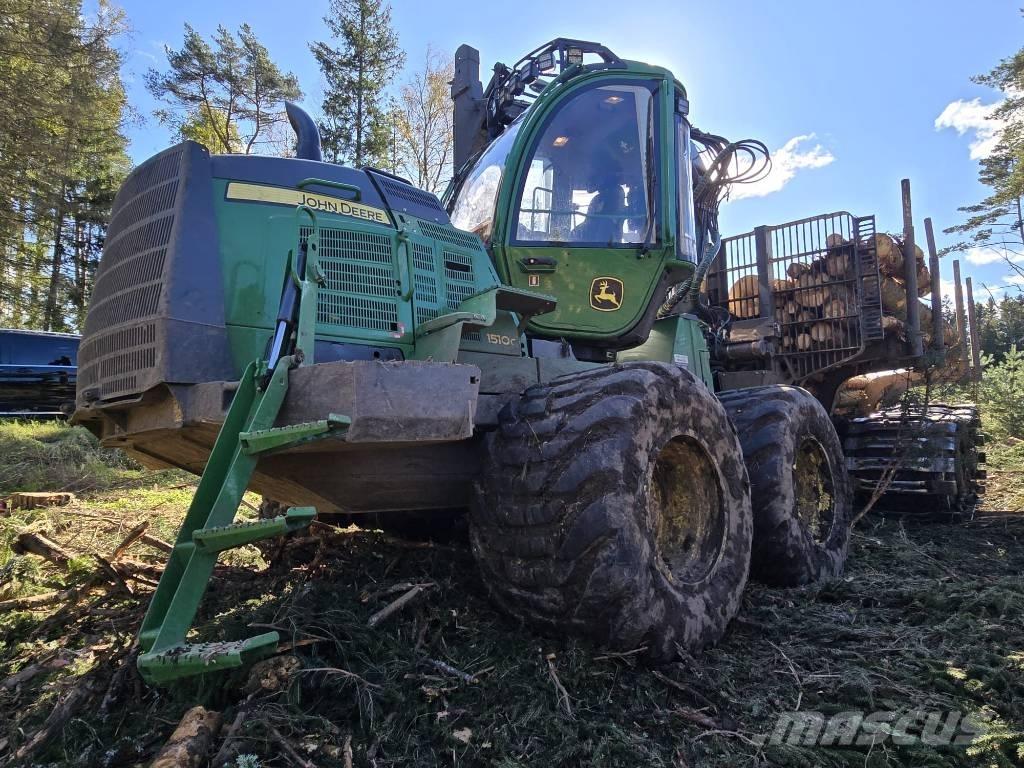 John Deere 1510G Forwarderid