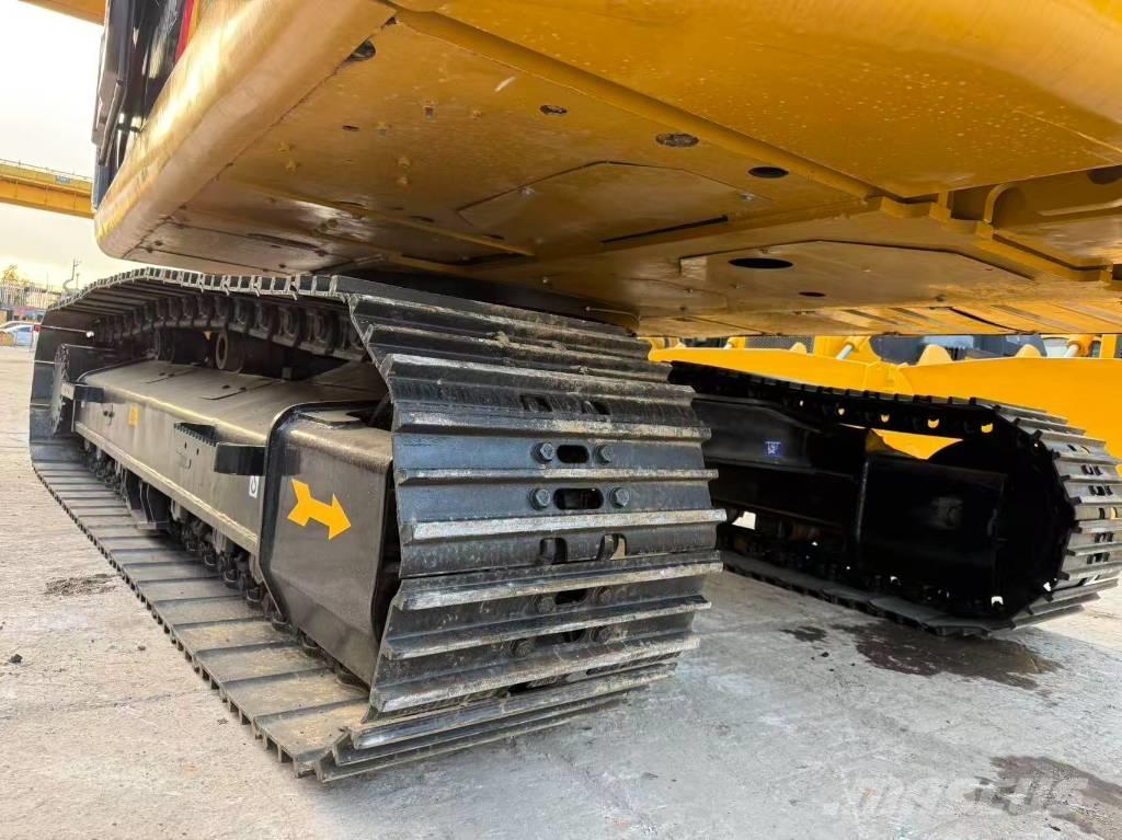 CAT 320D2 Roomikekskavaatorid