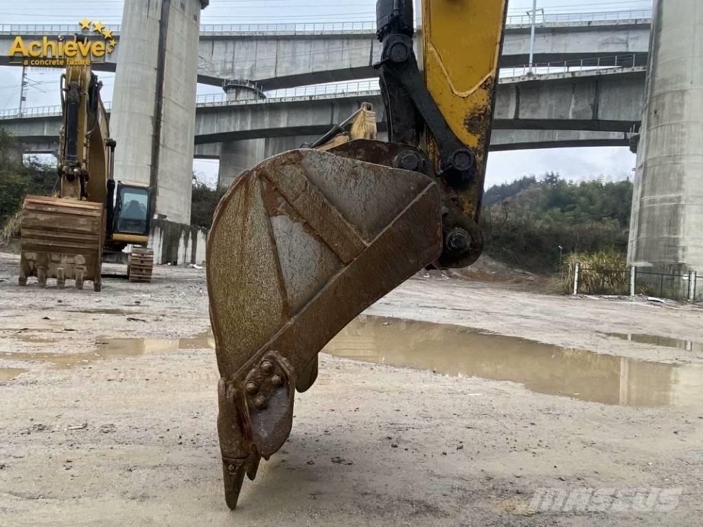 XCMG XE 135 D Roomikekskavaatorid