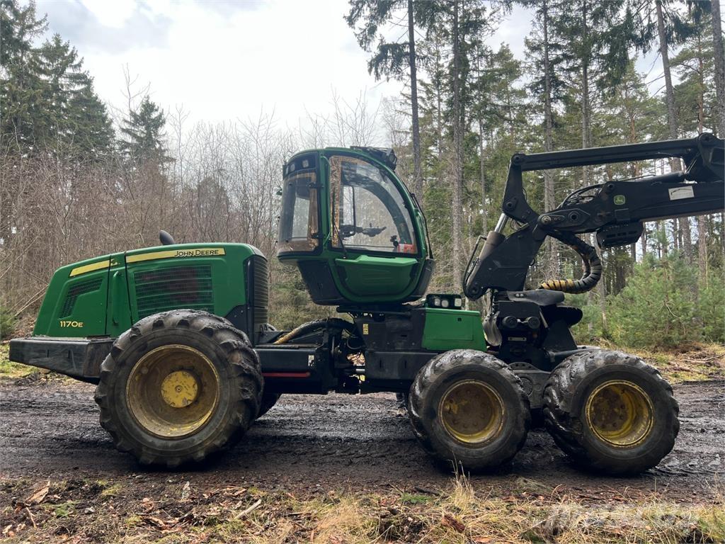 John Deere 1170E Muu