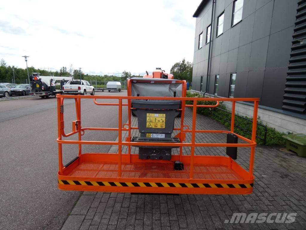JLG 660 SJ Bomlift Iseliikuvad poomtõstukid