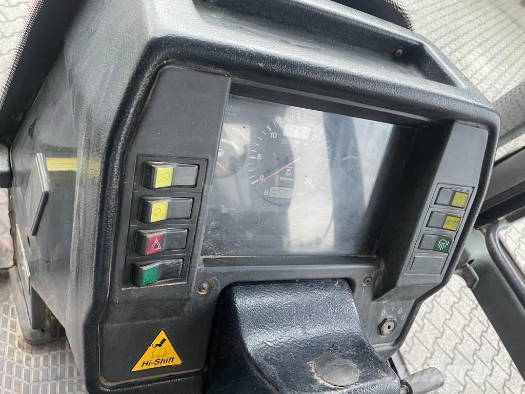 Valtra 6600 tractor Traktorid