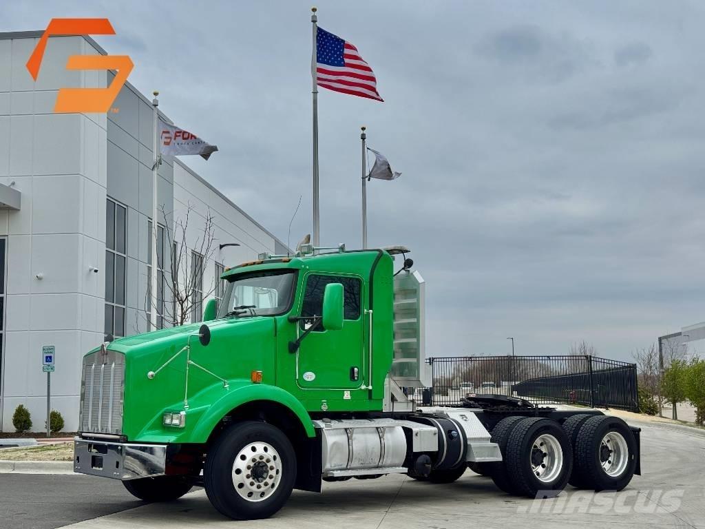 Kenworth T 800 Sadulveokid