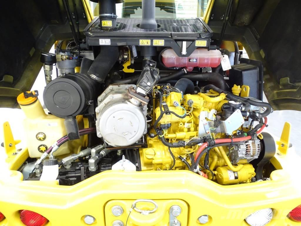 CAT 906M Rataslaadurid