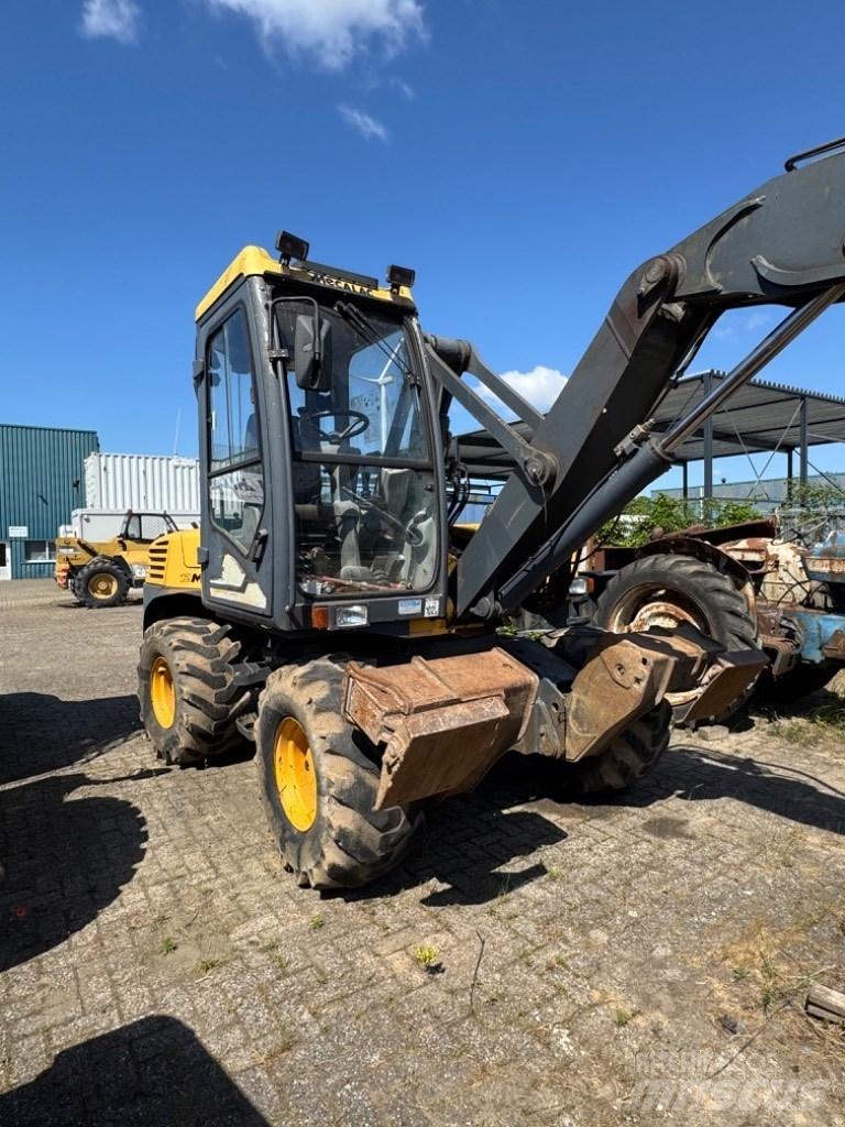 Mecalac 12 MXT Ratasekskavaatorid
