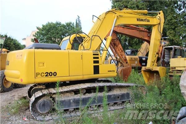 Komatsu PC 200-6 Roomikekskavaatorid