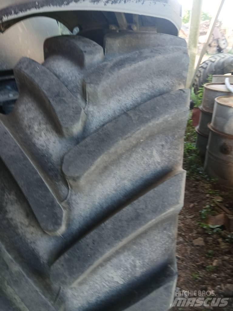 JCB Fastrac 2155 Traktorid