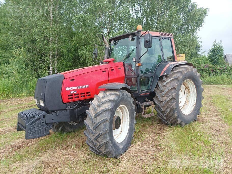 Valtra Valmet 8750 Traktorid