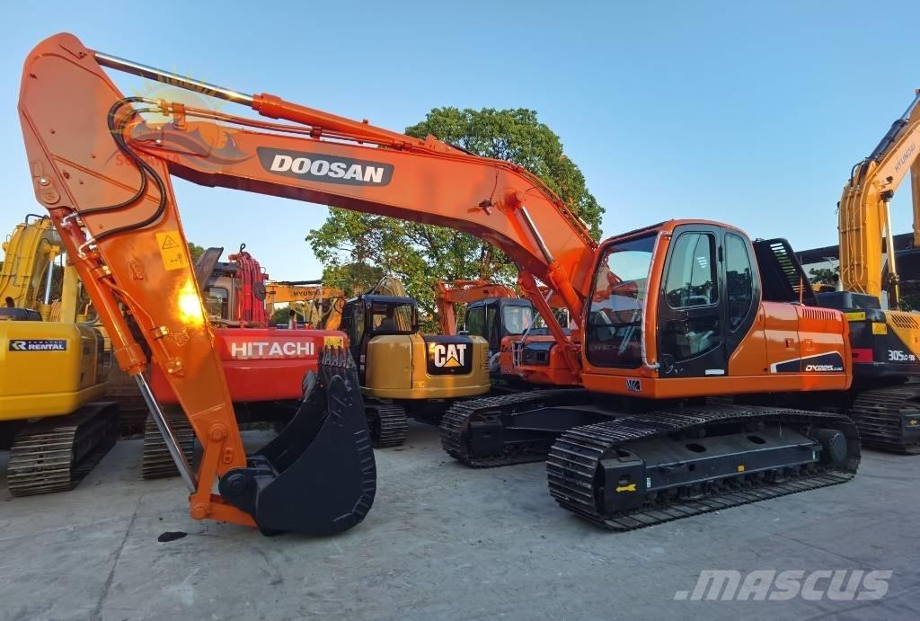 Doosan DX 225 LC Roomikekskavaatorid